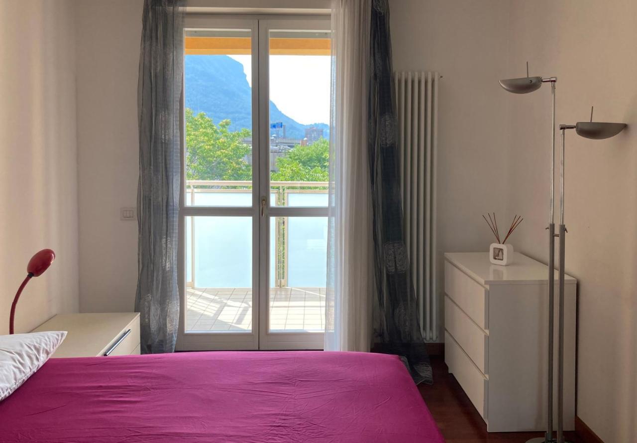 Large Well-Equipped Appartement Near Como Lake Lecco Bagian luar foto