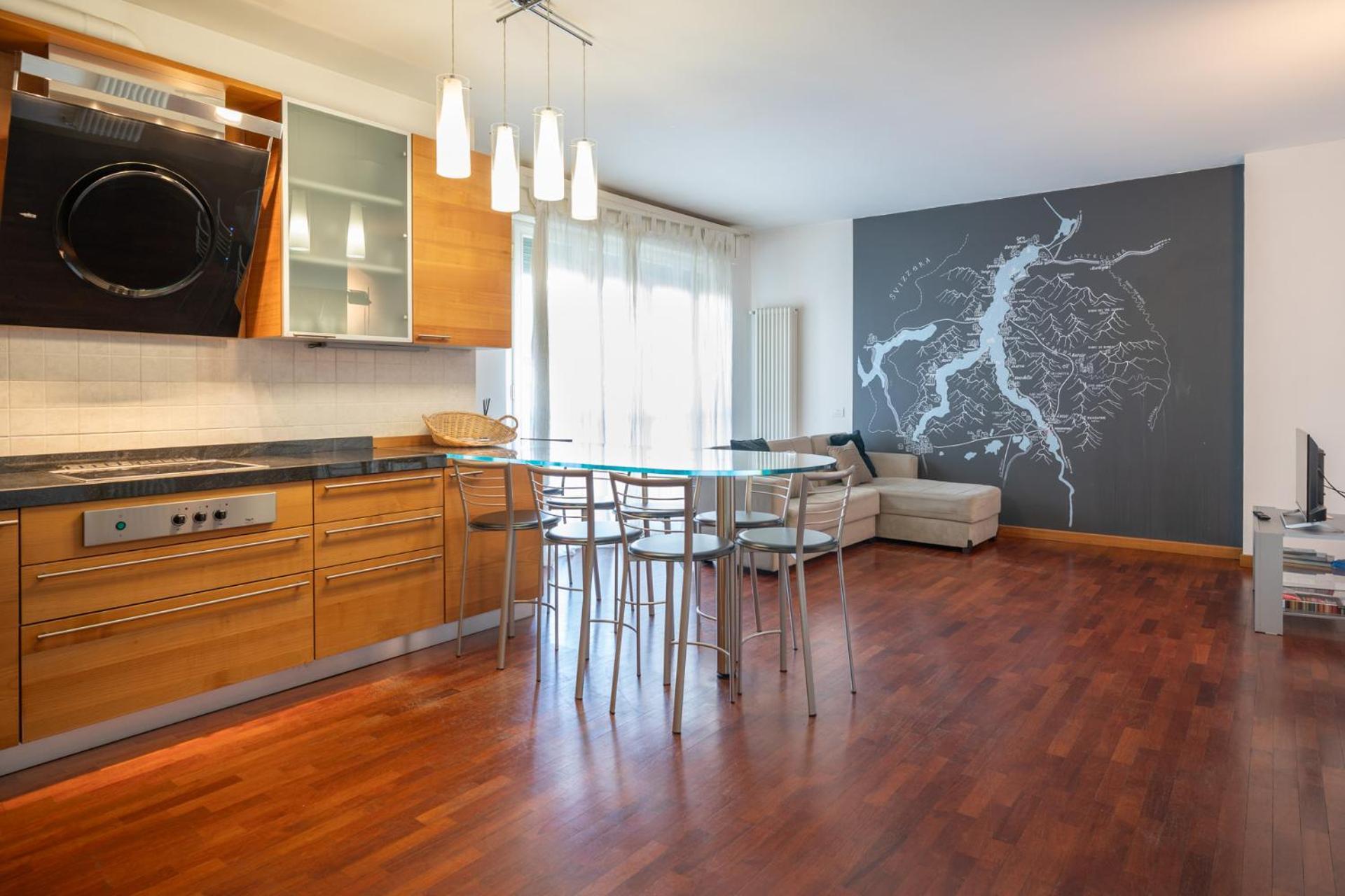 Large Well-Equipped Appartement Near Como Lake Lecco Bagian luar foto